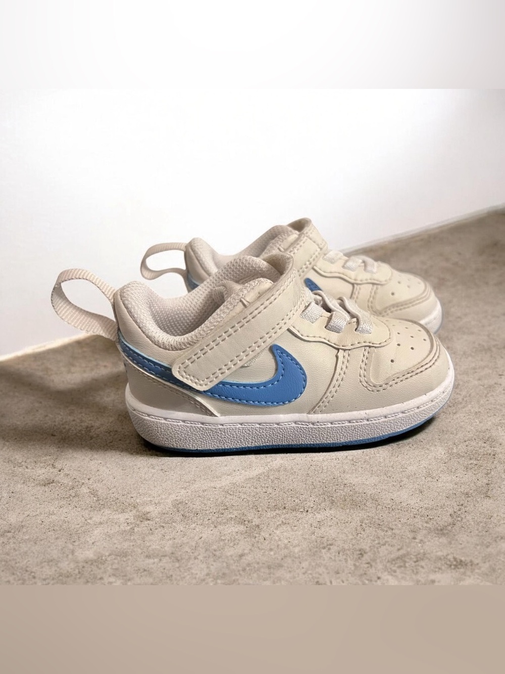 Nike Court Borough Low Toddler Sneakers Size 5C Cream/Blue